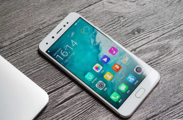 機器視覺的智能手機OCA全貼合應(yīng)用